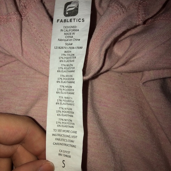 Fabletics Pull Over Sweatshirt like Lululemon - Picture 3 of 3